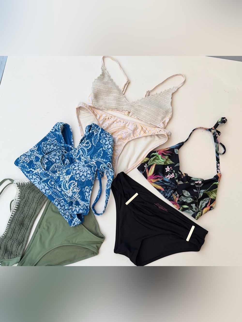 Bikini Bundle 4 Separate Matching Set EUC XS Tops XS/S Bottoms Beach Mermaidcore - Picture 2 of 11